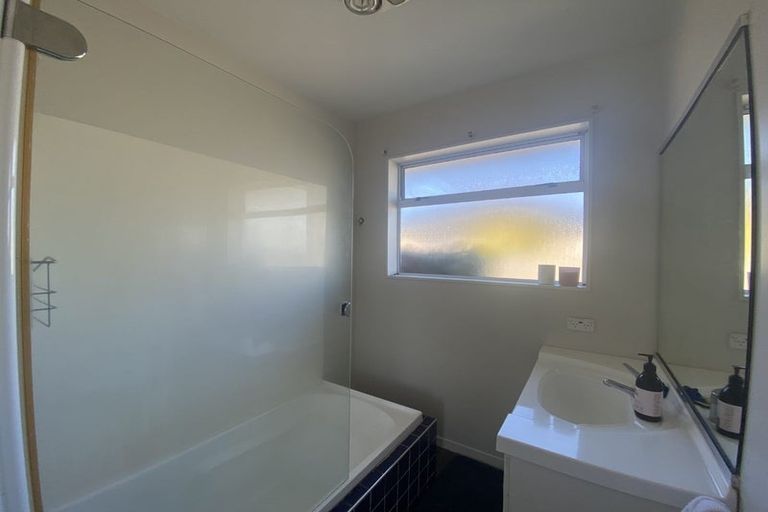 Photo of property in 12 Niagara Street, Wainoni, Christchurch, 8061