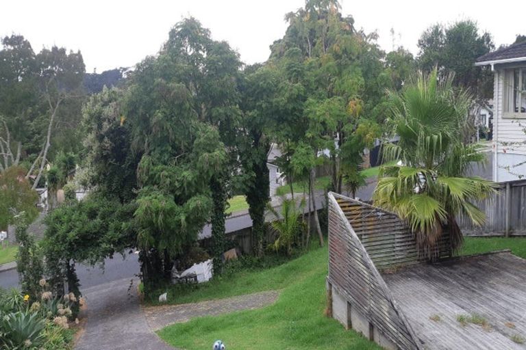 Photo of property in 93 Vandeleur Avenue, Birkdale, Auckland, 0626