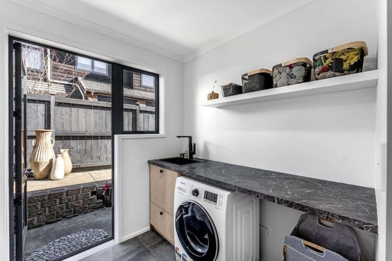 Photo of property in 16a Valley Road, Browns Bay, Auckland, 0630