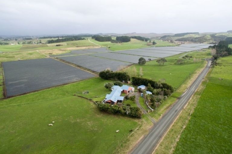 Photo of property in 59 Bradly Road, Helensville, 0875