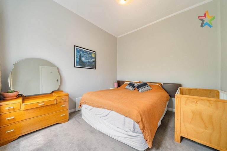 Photo of property in 9 East Street, Petone, Lower Hutt, 5012