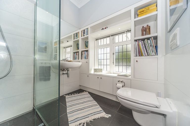 Photo of property in 19 Overtoun Terrace, Hataitai, Wellington, 6021