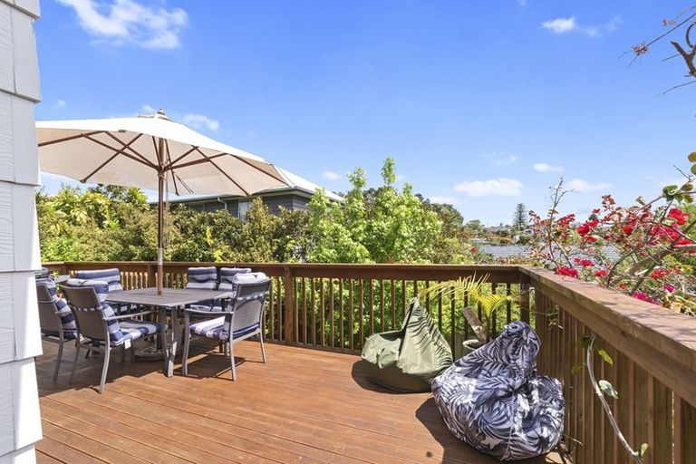 Photo of property in 27a Philson Terrace, Browns Bay, Auckland, 0630