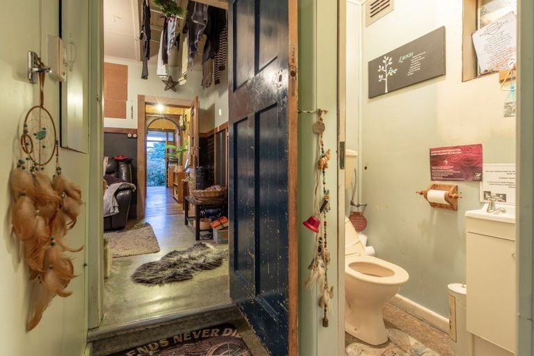 Photo of property in 2 Church Street, Waipawa, 4210