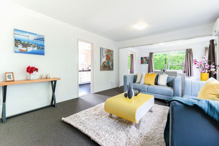 Photo of property in 62 Pukeroa Place, Papakura, 2110