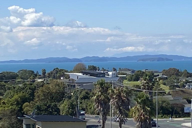 Photo of property in 30 Spyglass Street, Red Beach, 0932