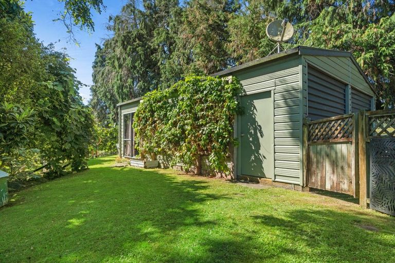 Photo of property in 1 Paratu Road, Richmond Downs, 3475