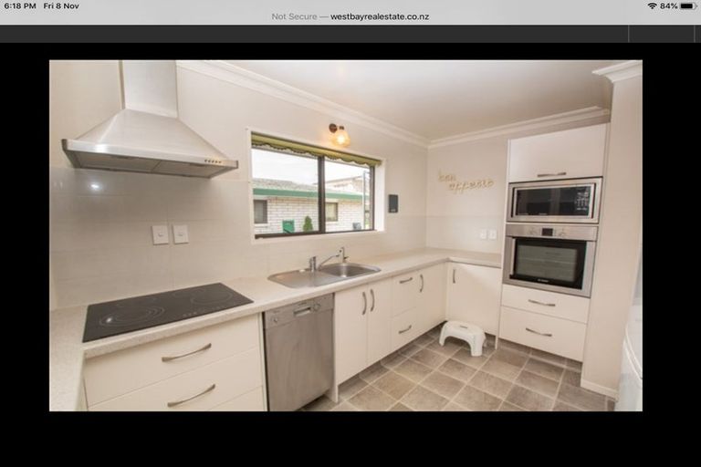 Photo of property in 17b Laing Place, Otumoetai, Tauranga, 3110