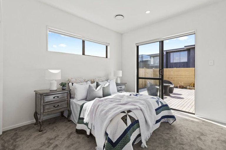 Photo of property in 51 Turret Lane, Hobsonville, Auckland, 0616