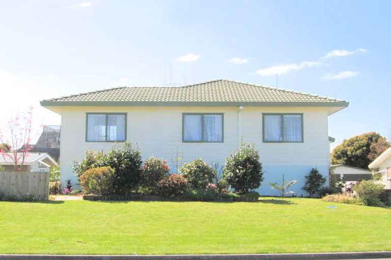 Photo of property in 44b Percy Road, Papamoa Beach, Papamoa, 3118