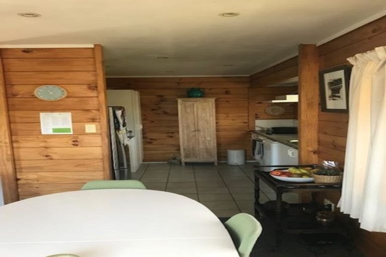 Photo of property in 2/51a Vincent Street, Howick, Auckland, 2014