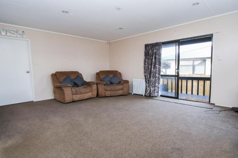 Photo of property in 42 Lindsay Crescent, Nawton, Hamilton, 3200