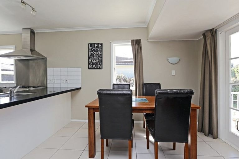 Photo of property in 53 Napier Street, Jervoistown, Napier, 4112