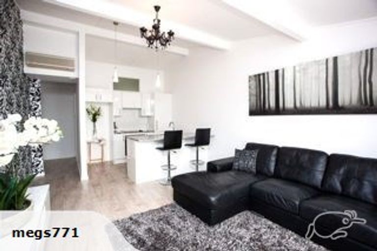 Photo of property in 2/32 Abberley Crescent, St Albans, Christchurch, 8014