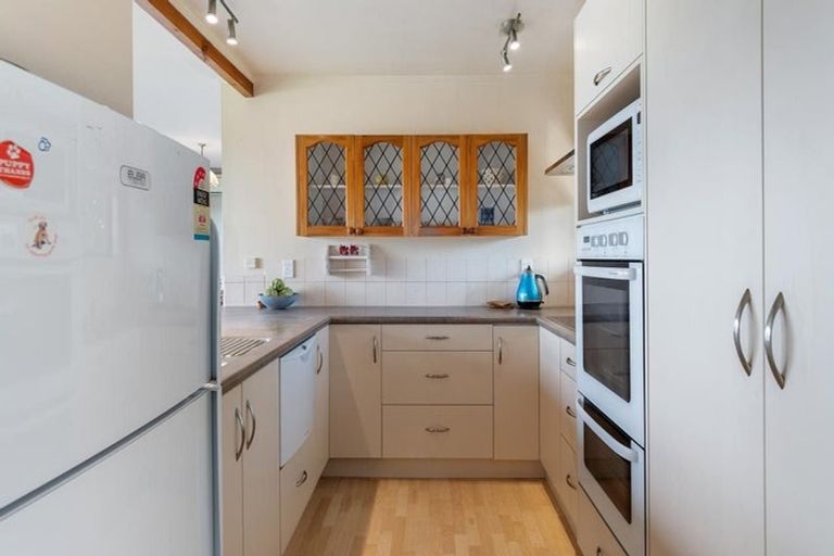 Photo of property in 87 Harbour View Road, Omokoroa, 3114