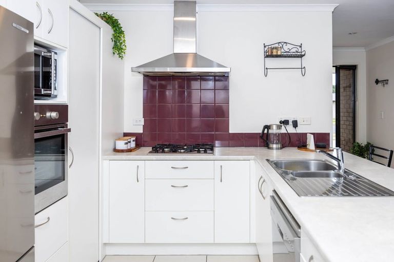 Photo of property in 381 Gleneagles Drive, Te Awamutu, 3800