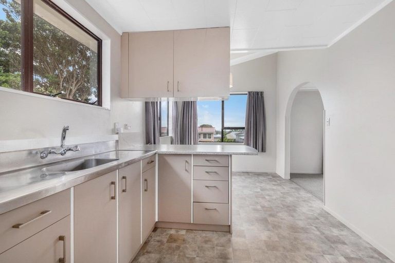 Photo of property in 21 Marne Grove, Waitangirua, Porirua, 5024