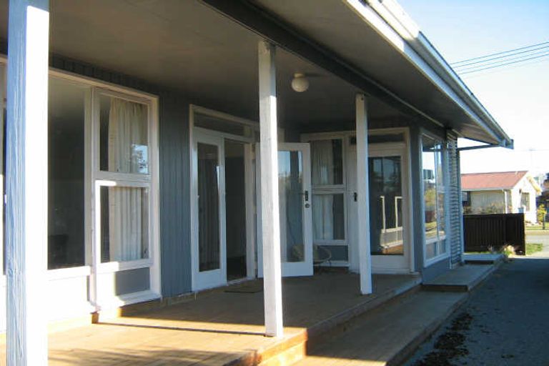 Photo of property in 3 Munro Street, Pleasant Point, 7903