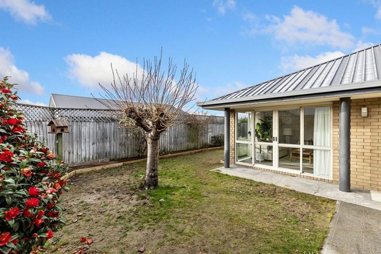 Photo of property in 32 Surfers Place, North New Brighton, Christchurch, 8083