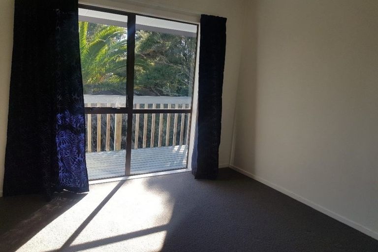 Photo of property in 59 Pemberton Avenue, Bayview, Auckland, 0629