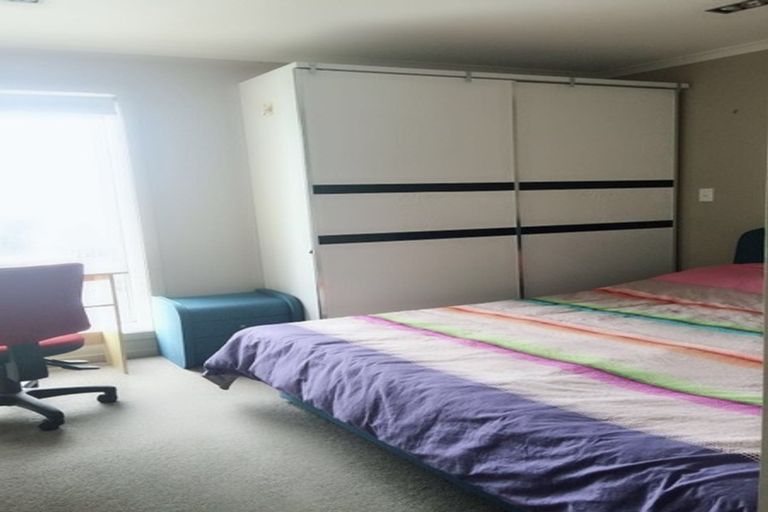 Photo of property in Bellagio Apartments, 9e/39 Taranaki Street, Te Aro, Wellington, 6011