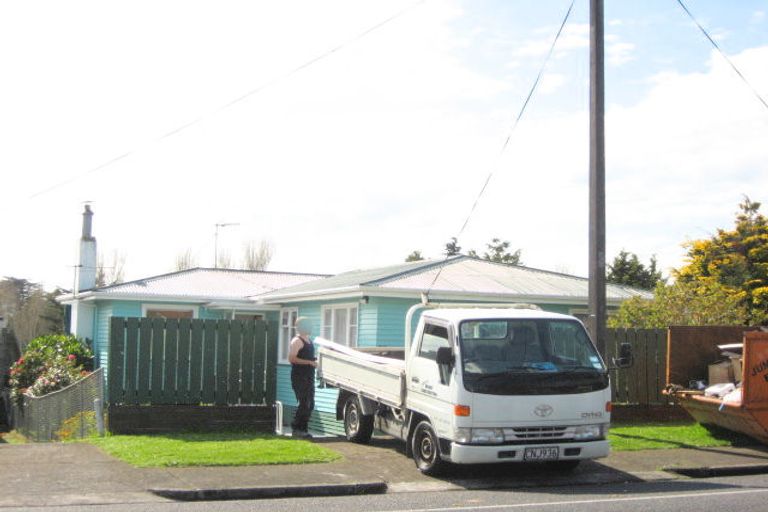 Photo of property in 313 Tukapa Street, Hurdon, New Plymouth, 4310