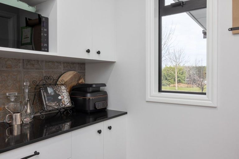 Photo of property in 18 The Esplanade, Pegasus, 7612