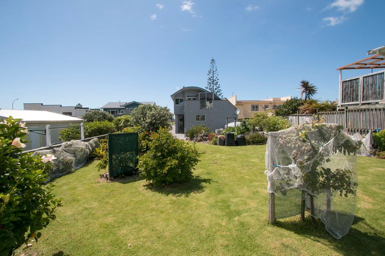 Photo of property in 5 Savage Avenue, Waihi Beach, 3611