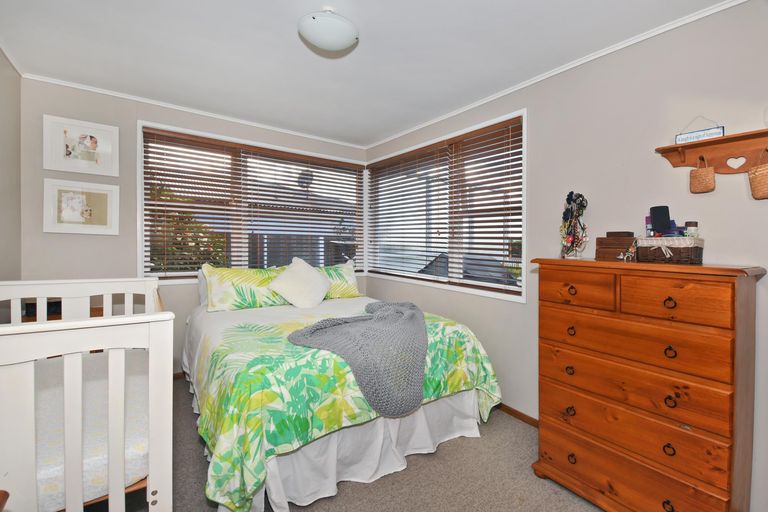 Photo of property in 13 Erin Street, Tikipunga, Whangarei, 0112
