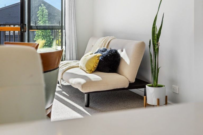 Photo of property in 15/1 Genevieve Lane, Hobsonville, Auckland, 0616