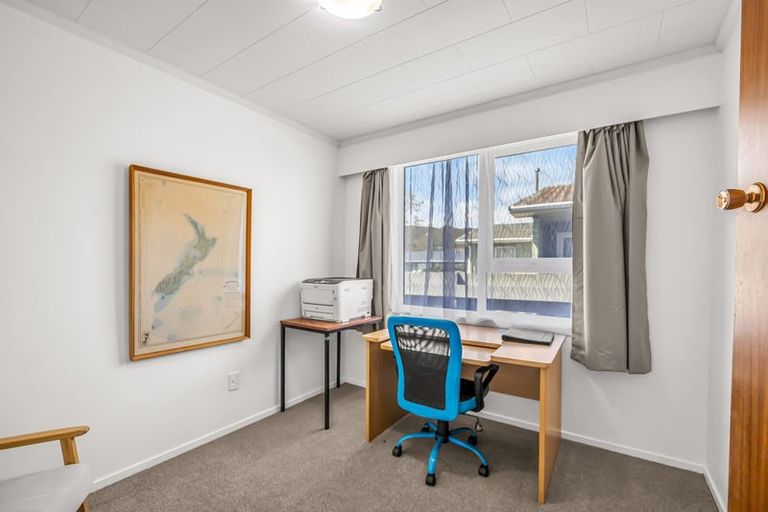 Photo of property in 24b Barraud Street, Avalon, Lower Hutt, 5011