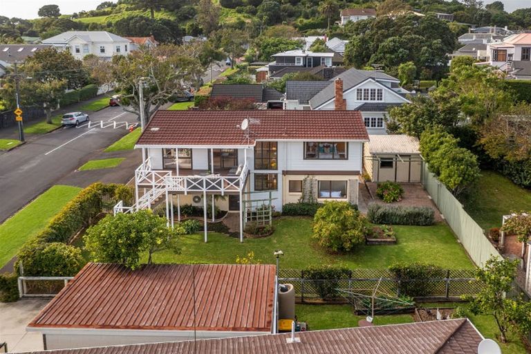 Photo of property in 2a Takarunga Road, Devonport, Auckland, 0624