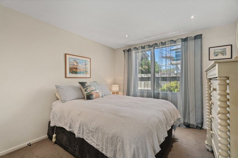 Photo of property in 50 Kelliher Drive, Wanaka, 9305