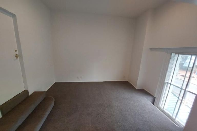 Photo of property in Courtenay Apartments, 204/120 Courtenay Place, Te Aro, Wellington, 6011