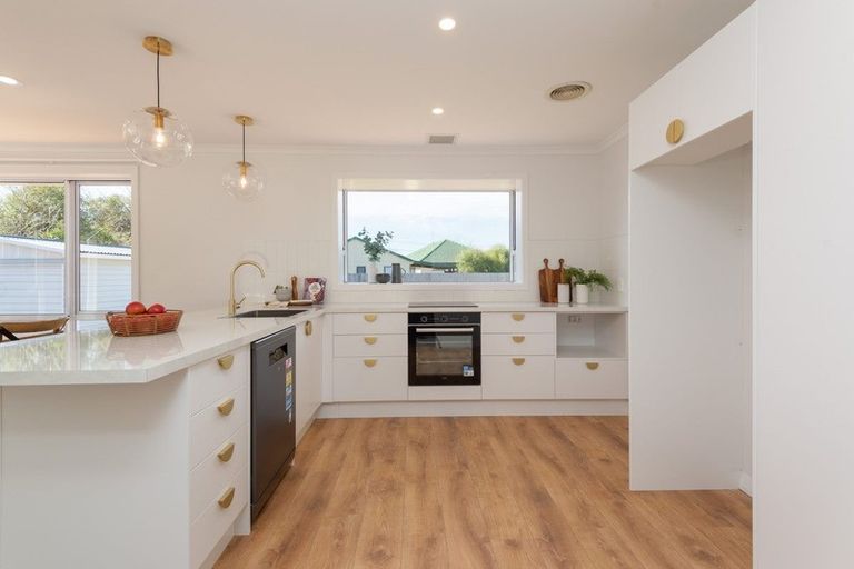 Photo of property in 8 Pamir Street, Mairehau, Christchurch, 8052