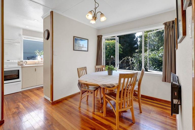 Photo of property in 12 Miro Street, Merrilands, New Plymouth, 4312