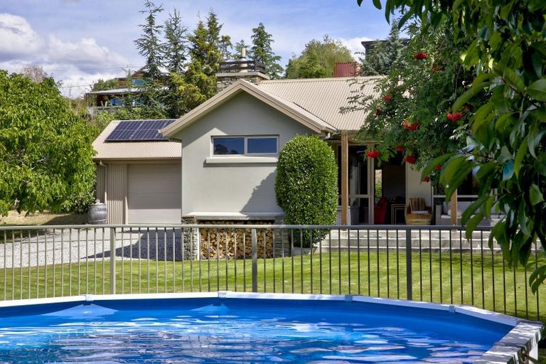 Photo of property in 45 Domain Road, Bannockburn, Cromwell, 9384