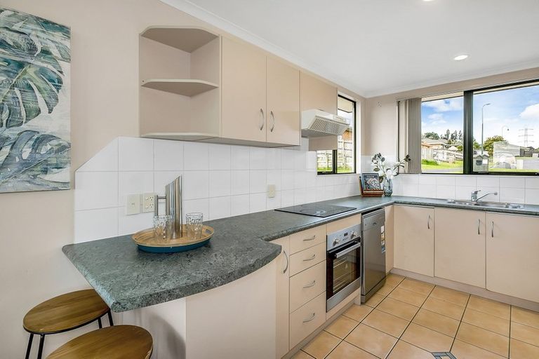 Photo of property in 21 Frederick Reece Drive, The Gardens, Auckland, 2105