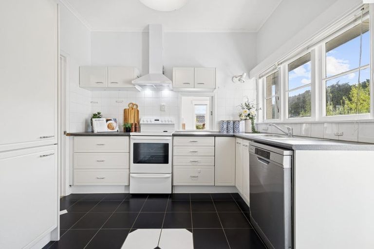 Photo of property in 38 Carlton Road, Pukekohe, 2120