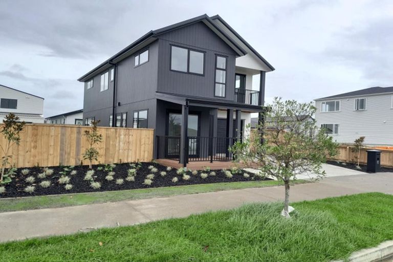 Photo of property in 90 Kahui Parade, Karaka, Papakura, 2113