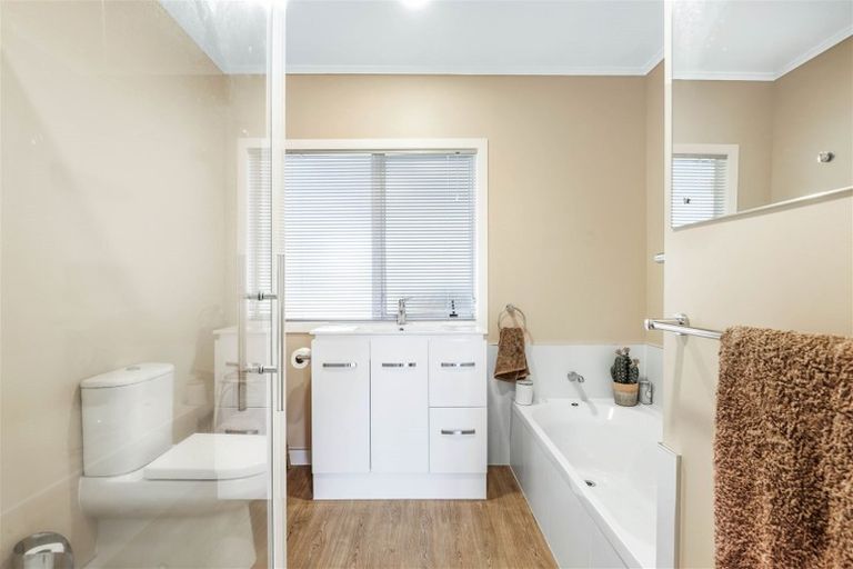 Photo of property in 58 Garden Heights Avenue, Glenview, Hamilton, 3206