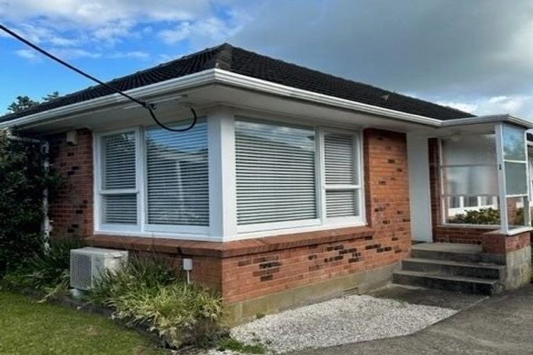 Photo of property in 1/87 Lake Road, Belmont, Auckland, 0622