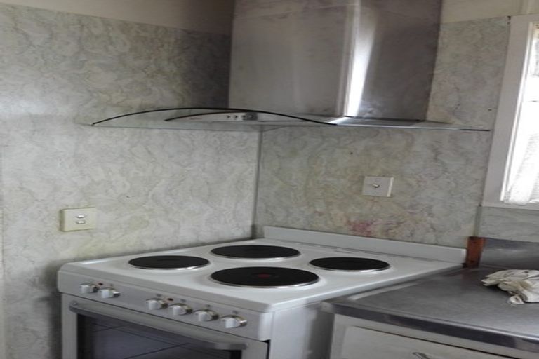 Photo of property in 4 Sabot Place, Massey, Auckland, 0614