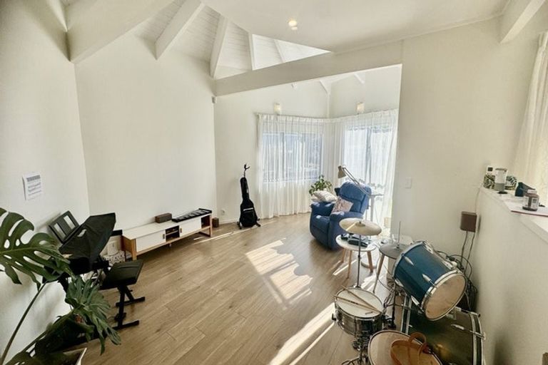 Photo of property in 1/12 Masefield Street, Cockle Bay, Auckland, 2014