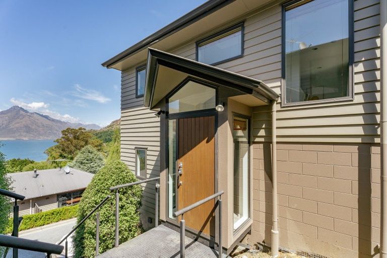 Photo of property in Arno Apartment, 6/8 Mckerrow Place, Sunshine Bay, Queenstown, 9300