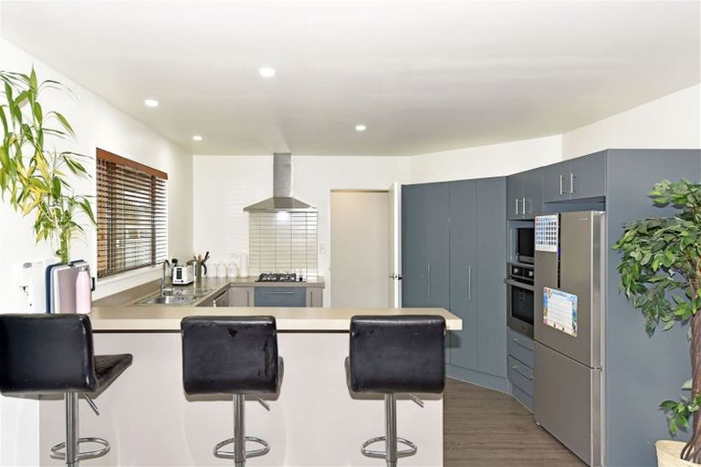 Photo of property in 37 Ernest Gray Place, Halswell, Christchurch, 8025