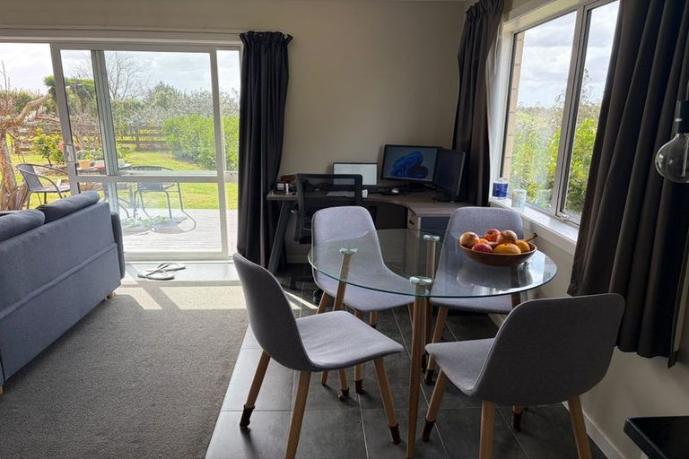 Photo of property in 61 John Hindmarsh Road, Karaka, Papakura, 2580