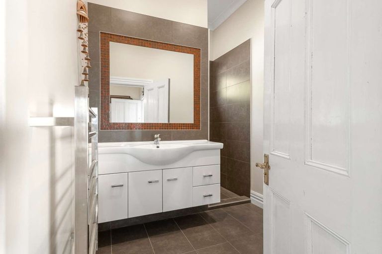 Photo of property in 9 Kowhai Road, Bluff Hill, Napier, 4110