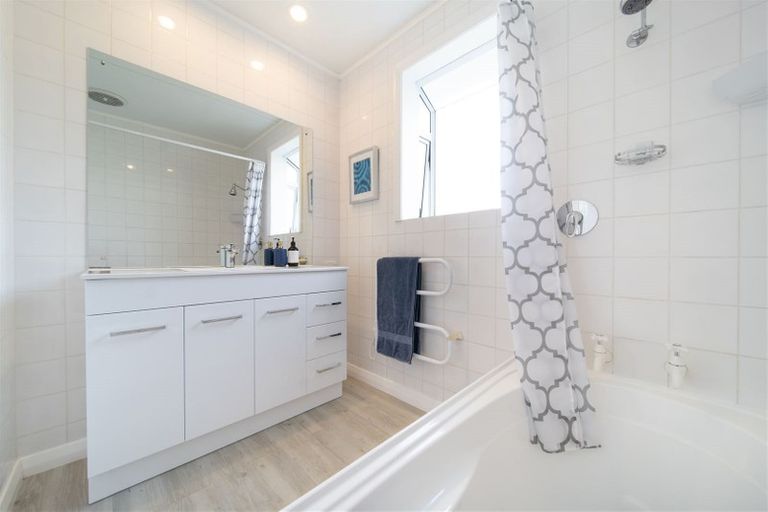 Photo of property in 115a Thackeray Street, Trentham, Upper Hutt, 5018