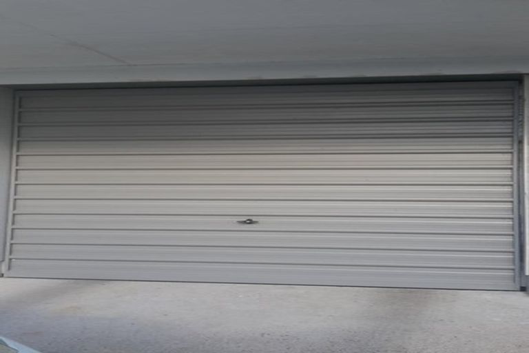 Photo of property in 3a Leo Place, Kawaha Point, Rotorua, 3010